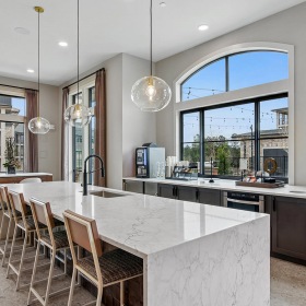 Enjoy our resident-only features